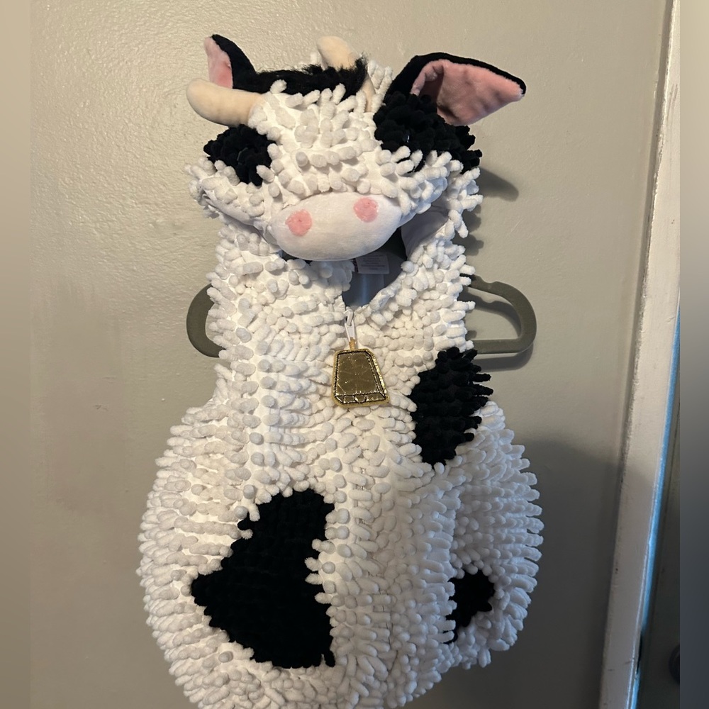 Cow costume 6-9 months